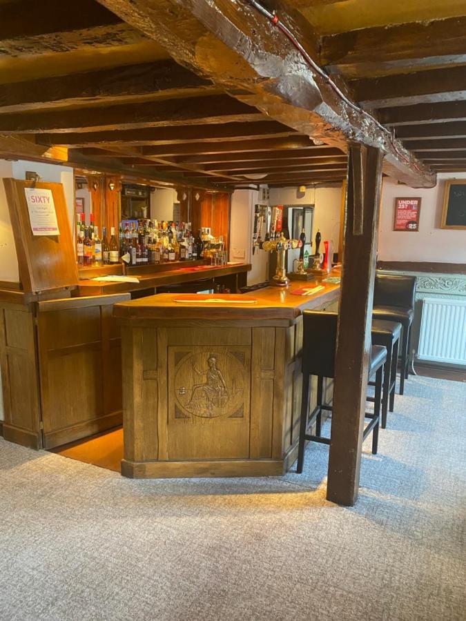 The Queens Head Inn Milton Ernest Esterno foto