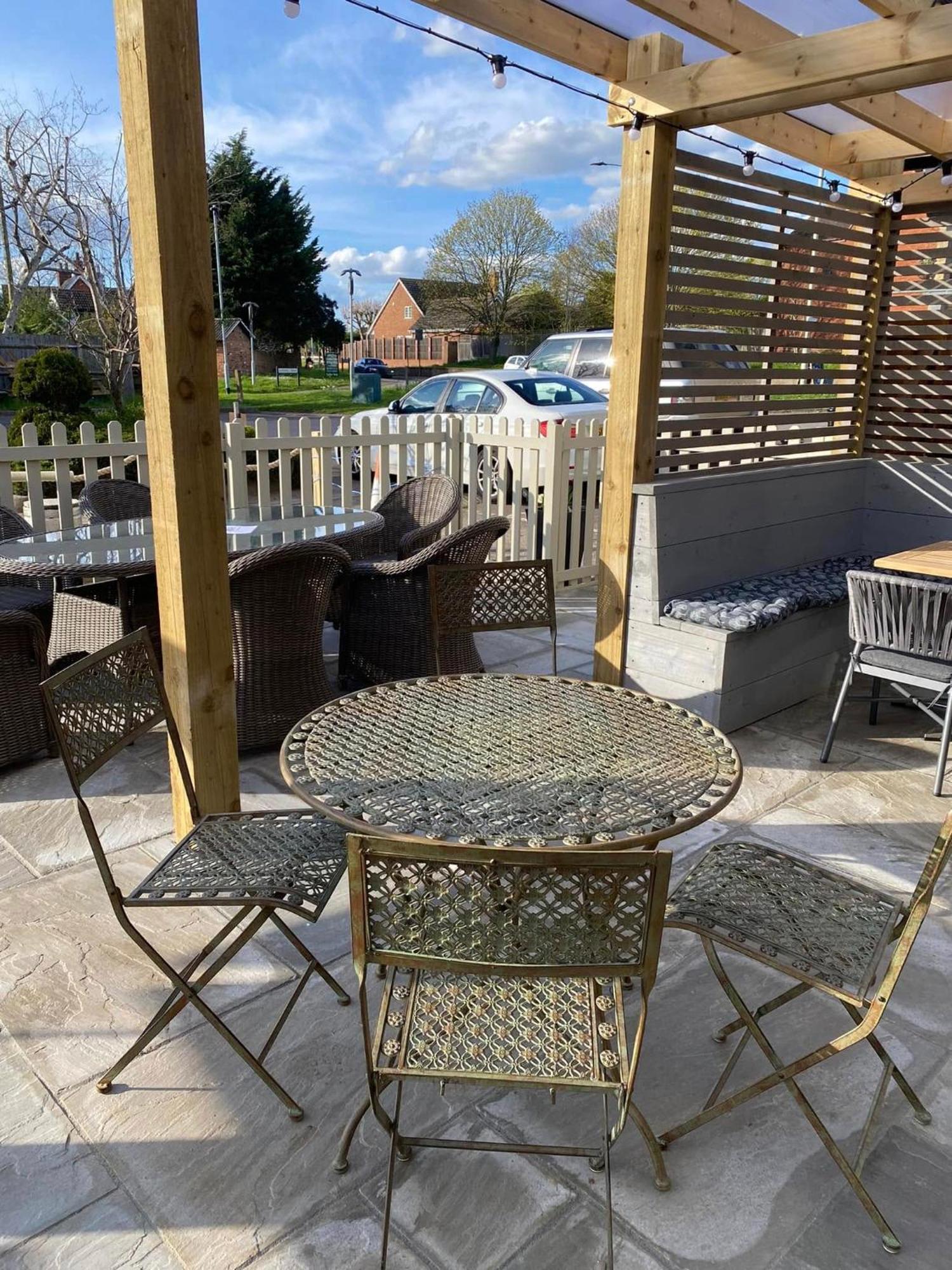 The Queens Head Inn Milton Ernest Esterno foto